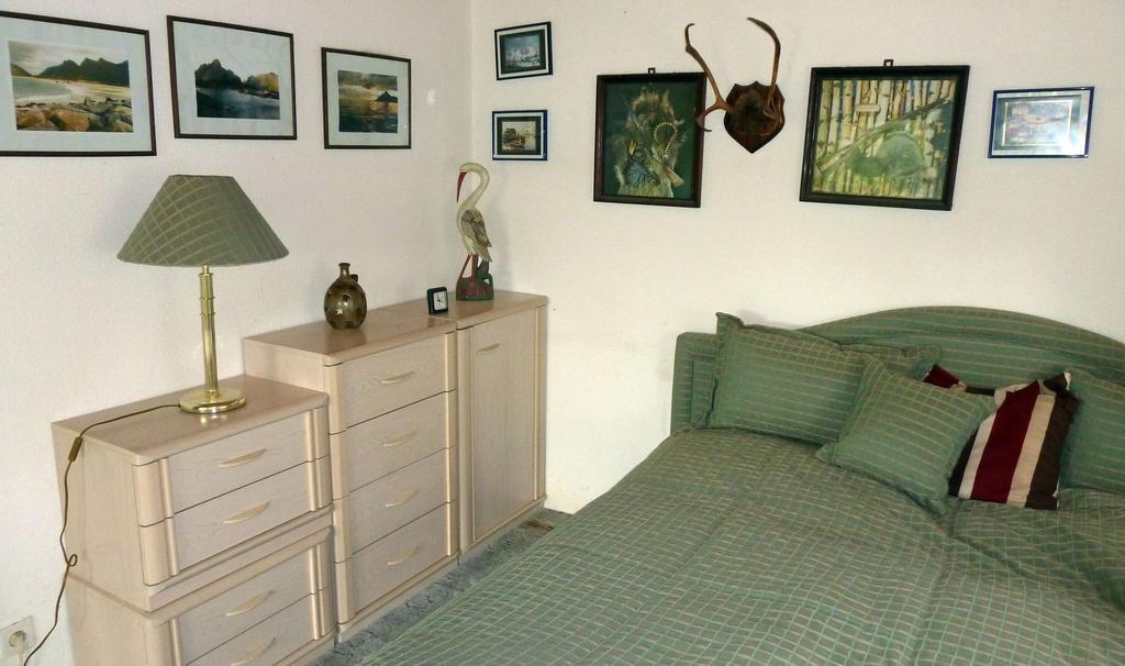 Bungalow Am Kuestrinsee Bei Люхен Екстериор снимка